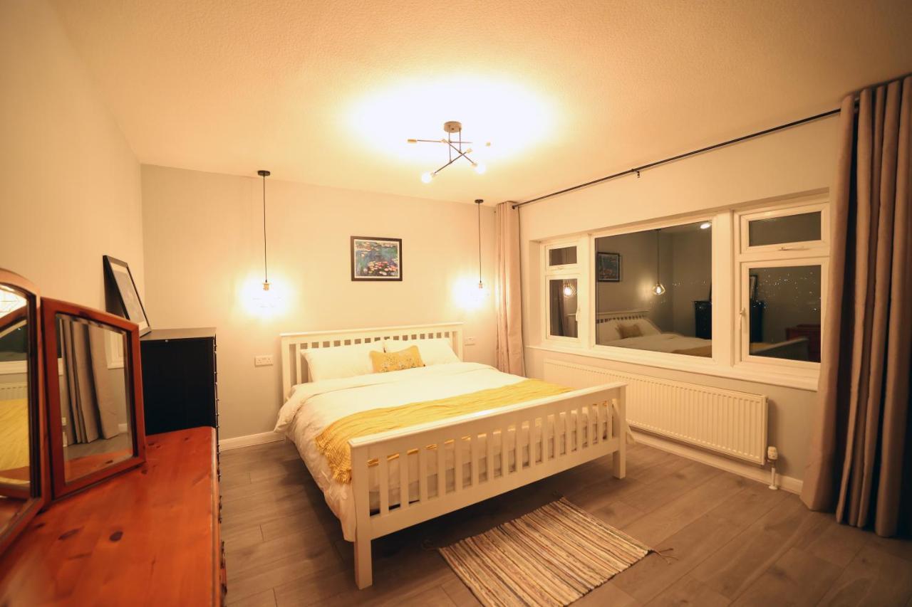Bath City Skyline Spacious 3 Bed House For Family Ngoại thất bức ảnh